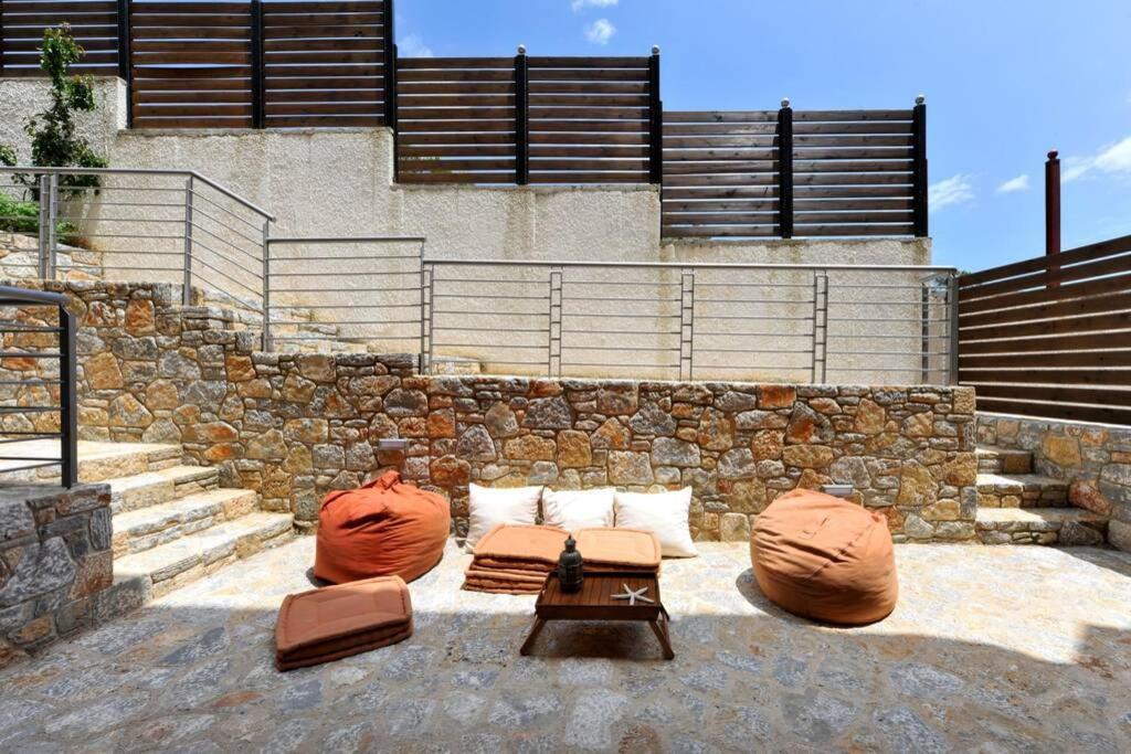Wonderful Eco Friendly Villa Augustine Ampelo Exterior photo